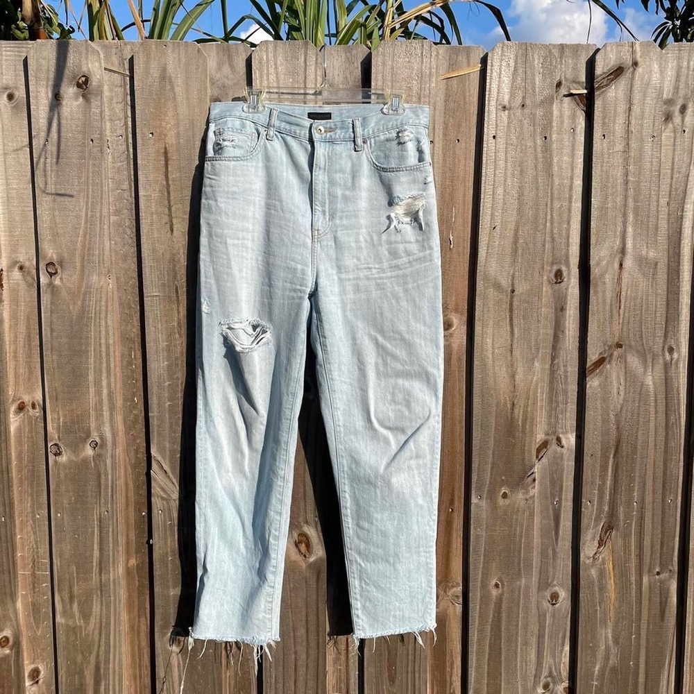 Uniqlo high waist Distressed Jeans